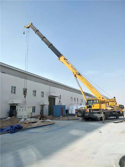 田东县“超载就喊停”—— 吊车的 “重量保镖” 技术